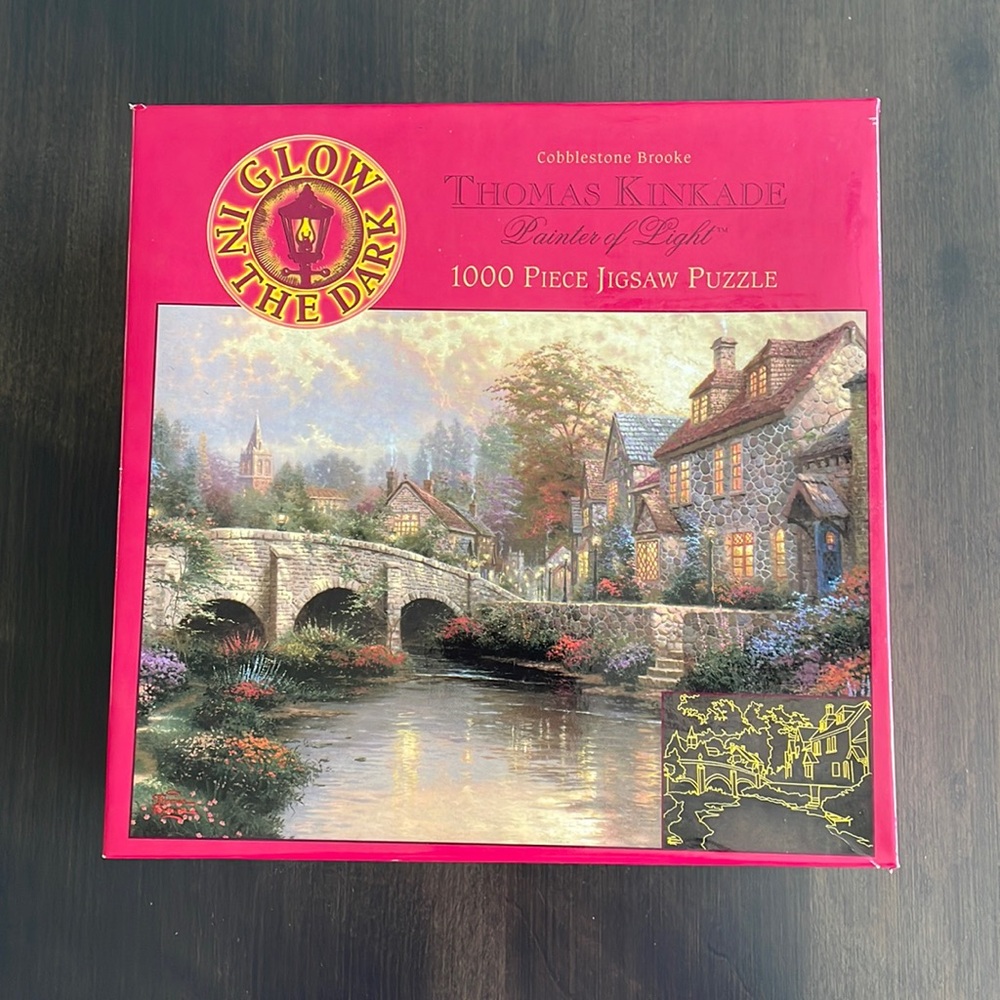 Ceaco Thomas Kinkade Cobblestone Brooke 1000 Pcs Jigsaw Glow In The Dark Puzzle